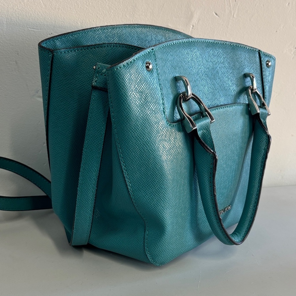 London Fog Turquoise Satchel - Picture 2 of 8